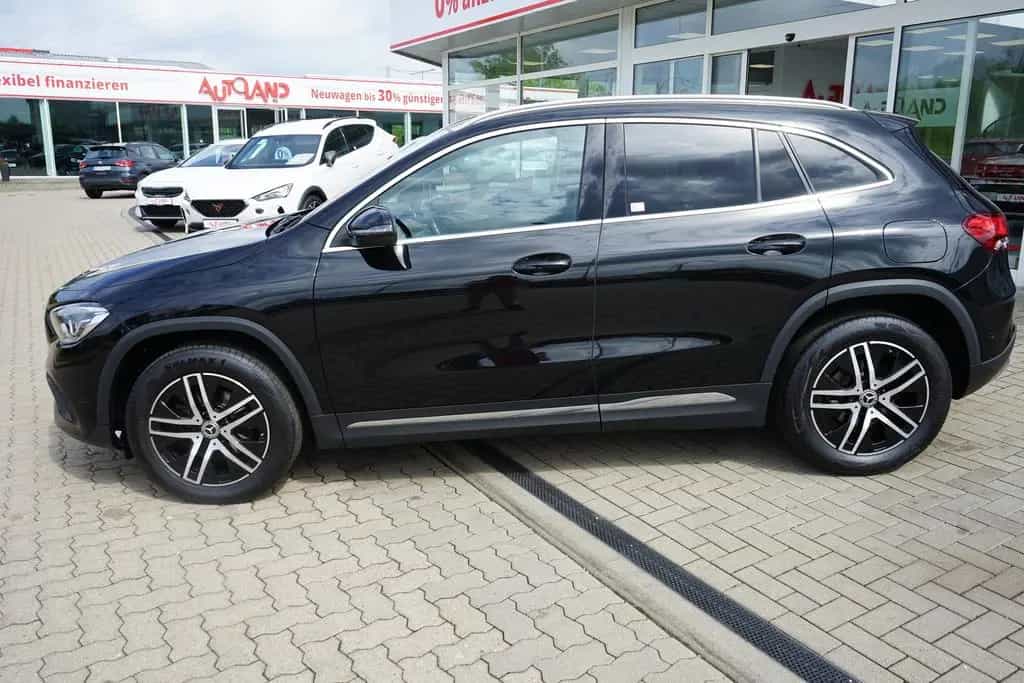 Mercedes-Benz GLA 200 Style DAB AHK el. Heckklappe Kamera Navi 11/2020-photo-8
