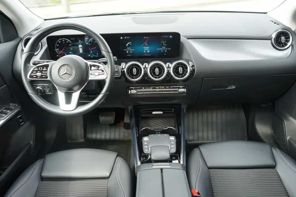 Mercedes-Benz GLA 200 Style DAB AHK el. Heckklappe Kamera Navi 11/2020-photo-9