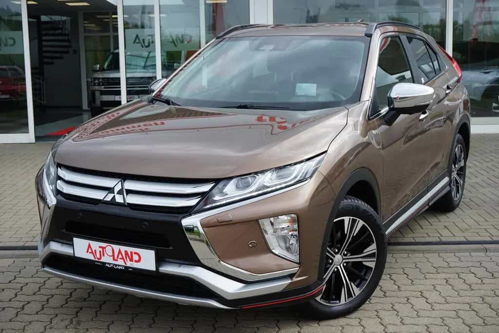 Mitsubishi Eclipse Cross 1.5 T-MIVEC LED Navi Leder AHK PDC 01/2018-photo-1