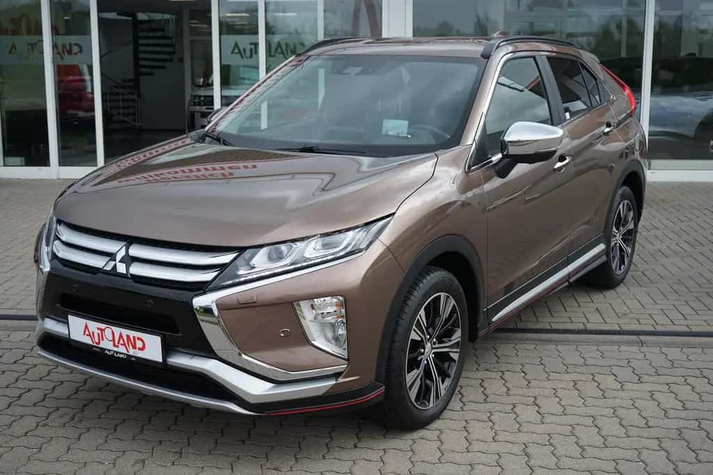 Mitsubishi Eclipse Cross 1.5 T-MIVEC LED Navi Leder AHK PDC 01/2018-photo-10