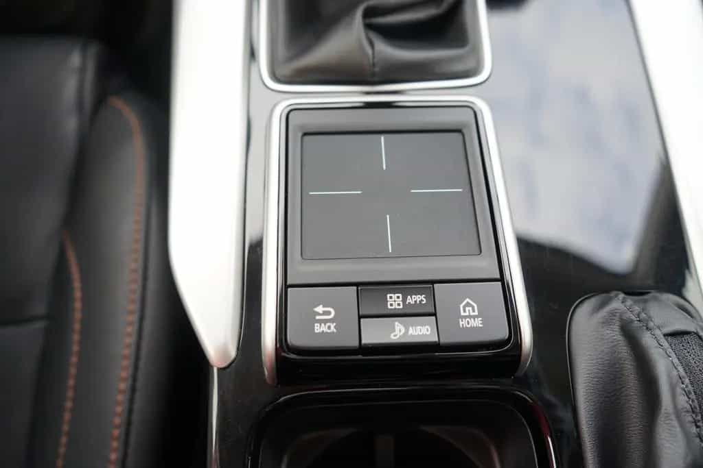 Mitsubishi Eclipse Cross 1.5 T-MIVEC LED Navi Leder AHK PDC 01/2018-photo-22