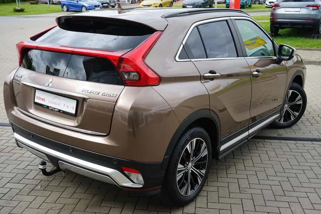Mitsubishi Eclipse Cross 1.5 T-MIVEC LED Navi Leder AHK PDC 01/2018-photo-5