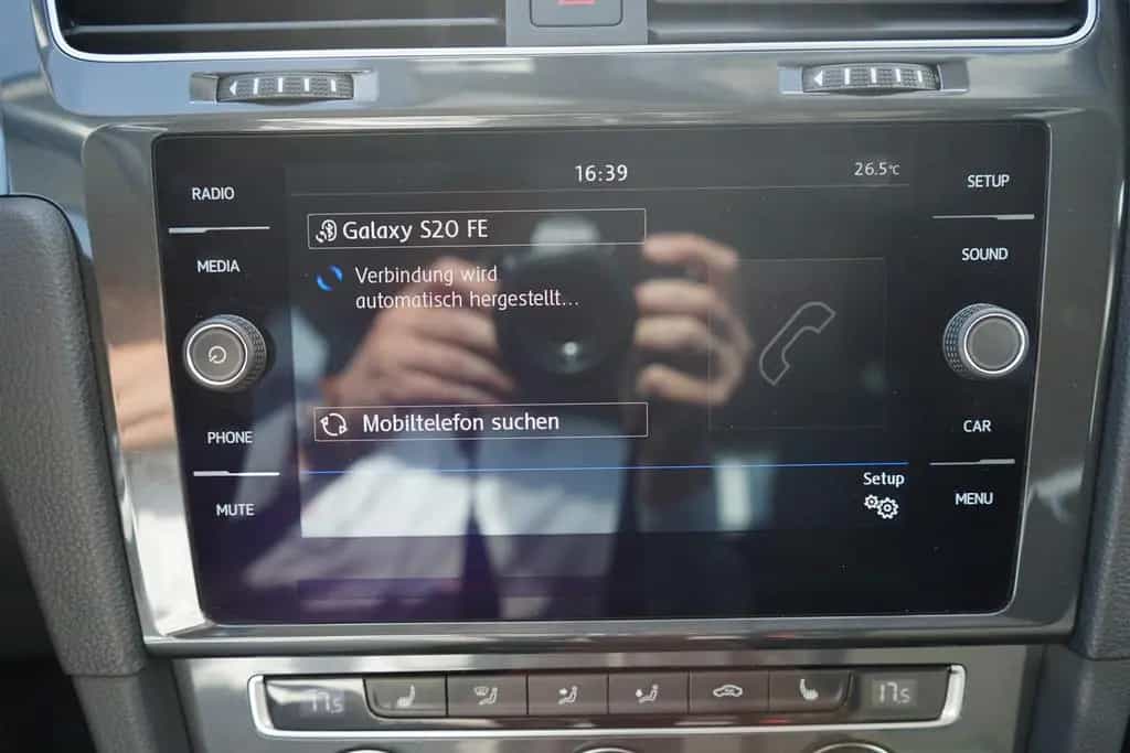 Volkswagen Golf VII 1.0 Comfortline Sitzheizung PDC USB 09/2019-photo-14