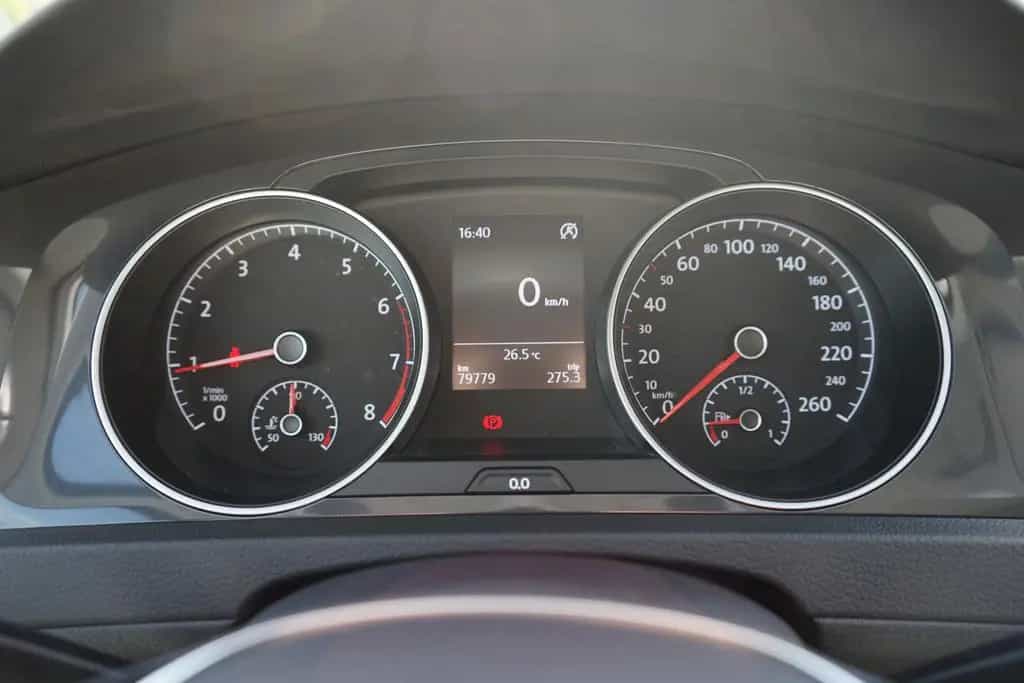 Volkswagen Golf VII 1.0 Comfortline Sitzheizung PDC USB 09/2019-photo-27