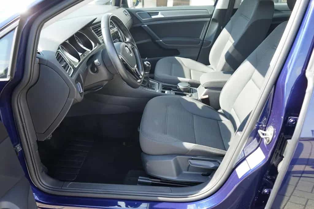Volkswagen Golf VII 1.0 Comfortline Sitzheizung PDC USB 09/2019-photo-30
