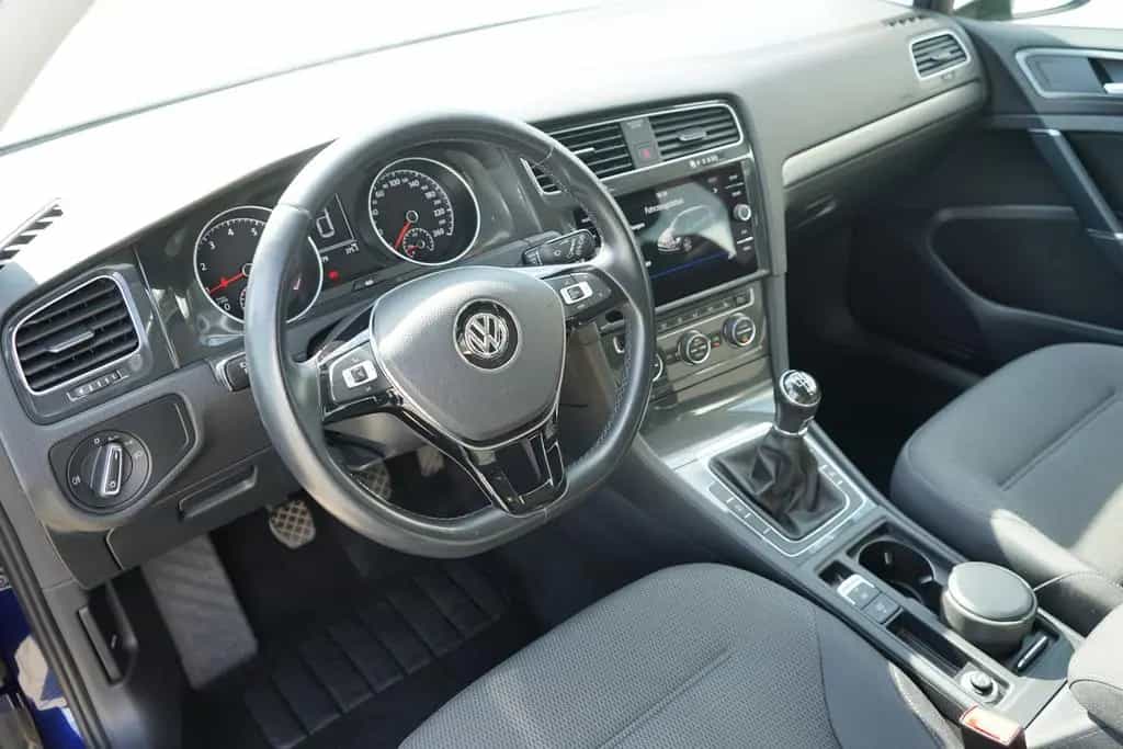 Volkswagen Golf VII 1.0 Comfortline Sitzheizung PDC USB 09/2019-photo-9