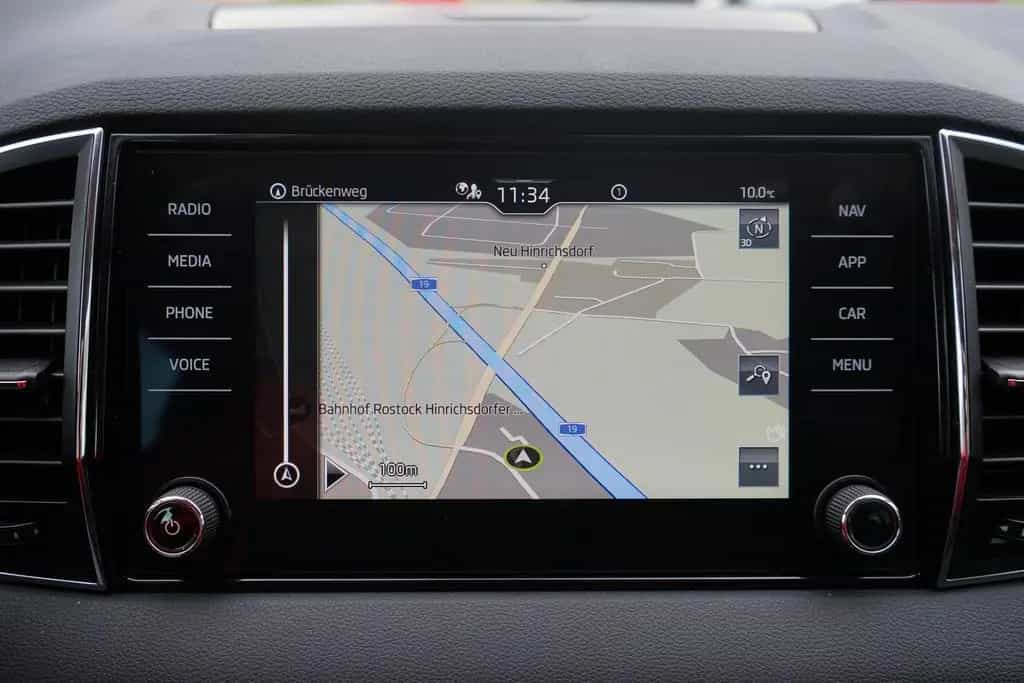 Skoda Karoq Drive 125 SmartLink Totwinkel Keyless ACC 10/2020-photo-14