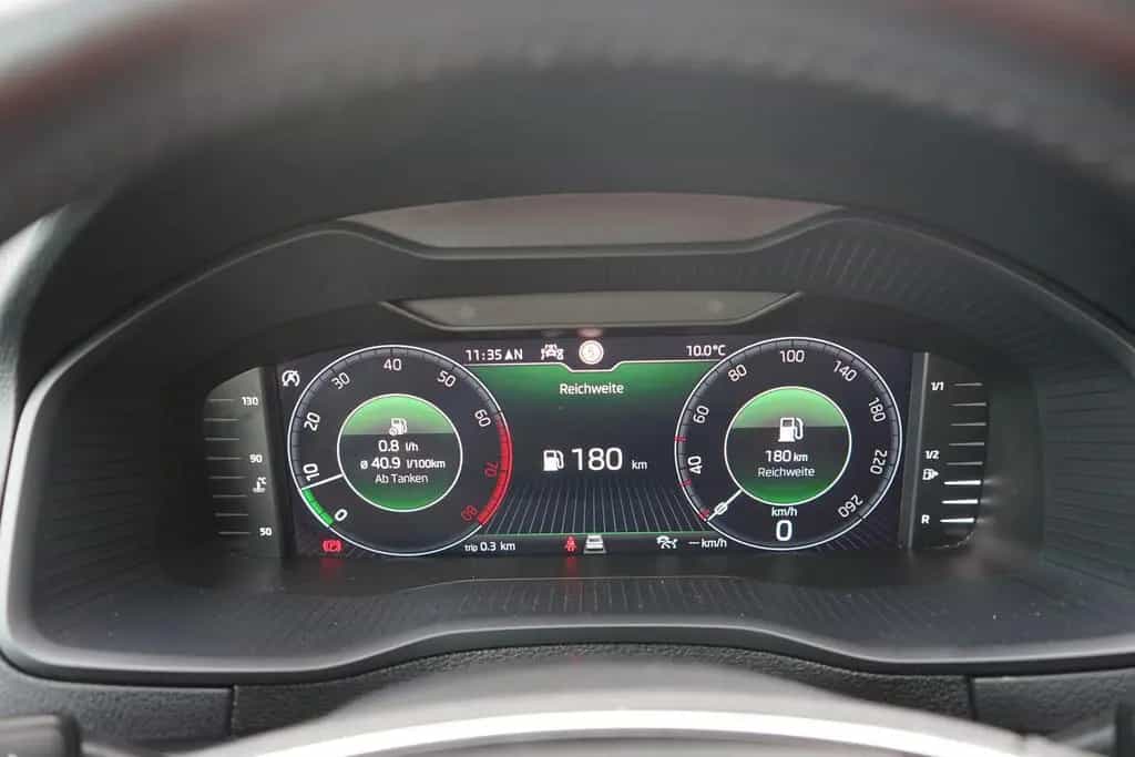 Skoda Karoq Drive 125 SmartLink Totwinkel Keyless ACC 10/2020-photo-25