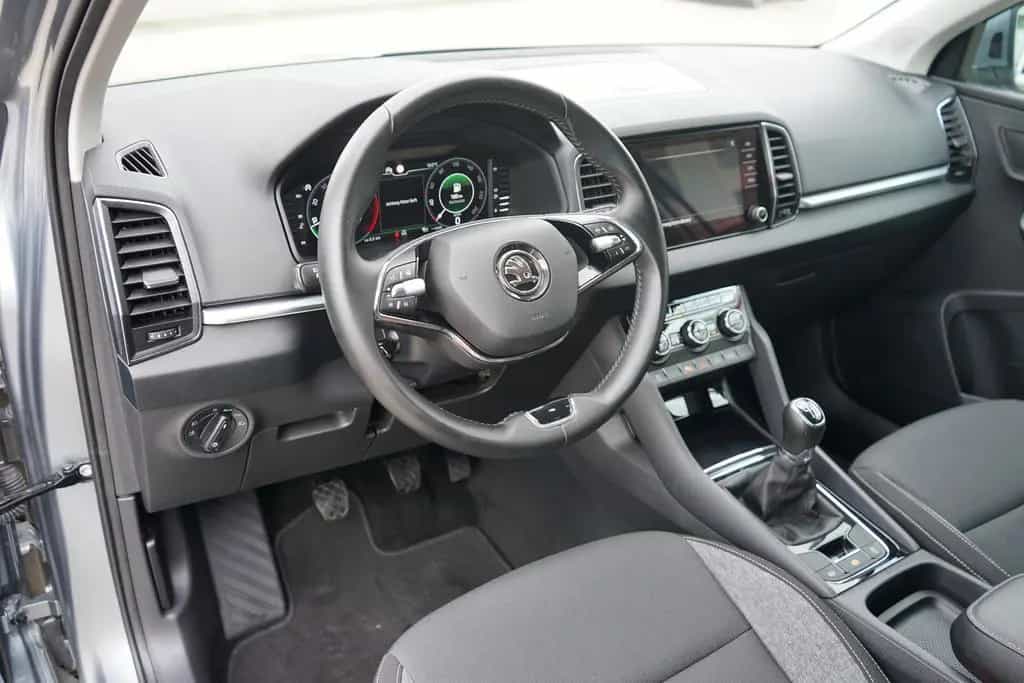 Skoda Karoq Drive 125 SmartLink Totwinkel Keyless ACC 10/2020-photo-6