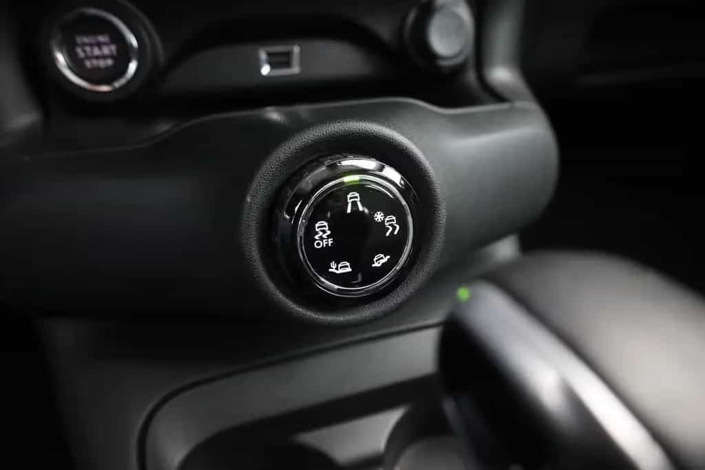 Citroën C4 Cactus 1.2 Aut. Shine Navi Pano Kamera DAB 11/2018-photo-12