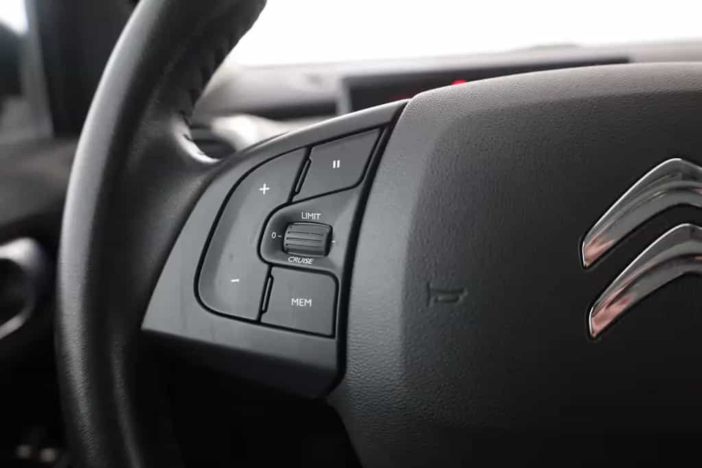 Citroën C4 Cactus 1.2 Aut. Shine Navi Pano Kamera DAB 11/2018-photo-15