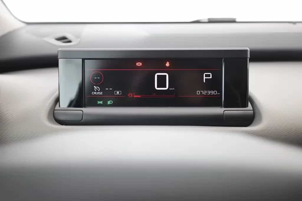 Citroën C4 Cactus 1.2 Aut. Shine Navi Pano Kamera DAB 11/2018-photo-17