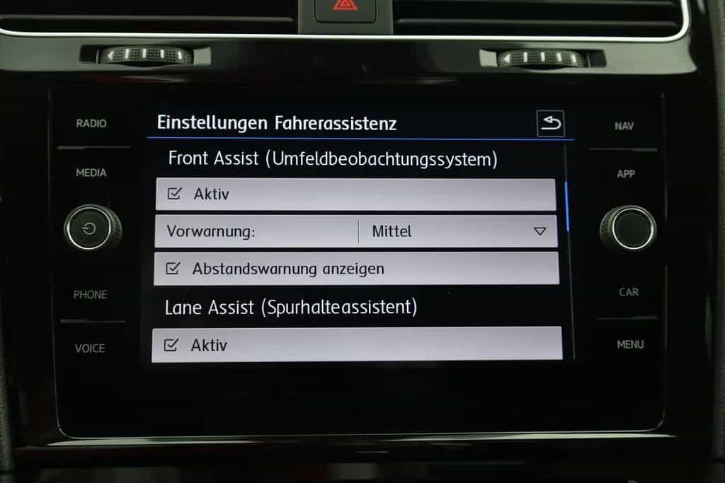 Volkswagen Golf VII 1.5 TSI R-Line Highline ACC Navi AHK 07/2019-photo-15