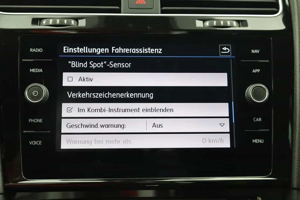 Volkswagen Golf VII 1.5 TSI R-Line Highline ACC Navi AHK 07/2019-photo-16