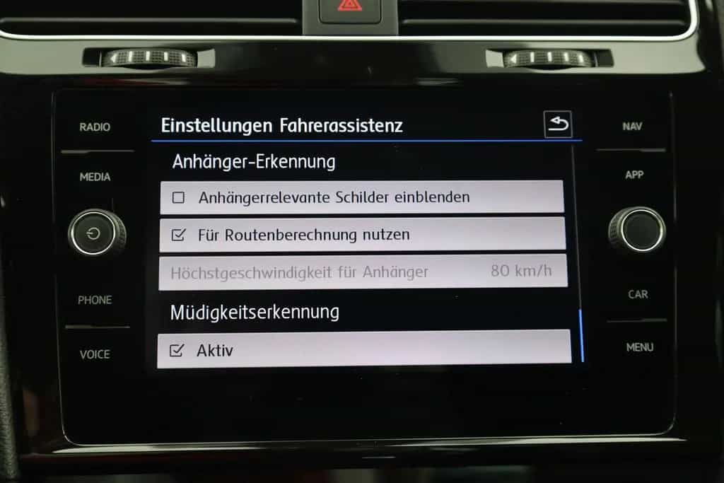 Volkswagen Golf VII 1.5 TSI R-Line Highline ACC Navi AHK 07/2019-photo-17