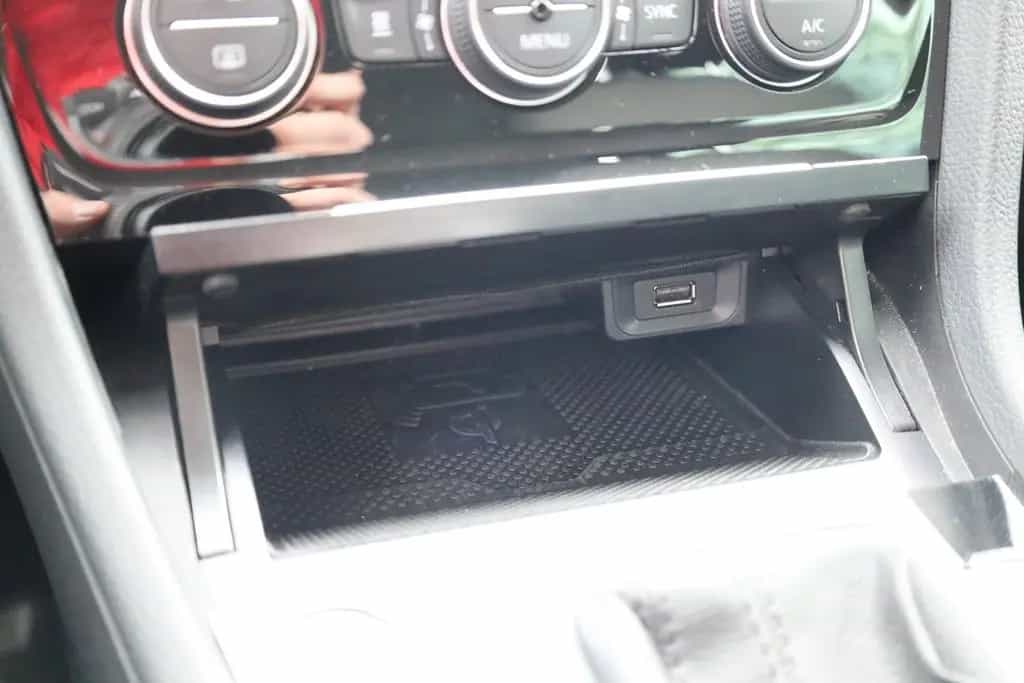 Volkswagen Golf VII 1.5 TSI R-Line Highline ACC Navi AHK 07/2019-photo-20