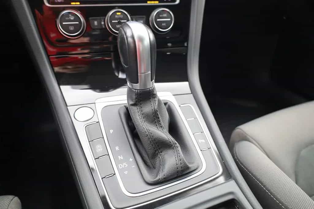 Volkswagen Golf VII 1.5 TSI R-Line Highline ACC Navi AHK 07/2019-photo-21