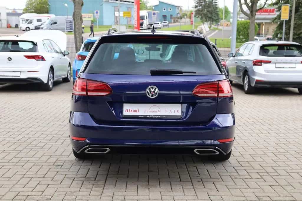 Volkswagen Golf VII 1.5 TSI R-Line Highline ACC Navi AHK 07/2019-photo-3