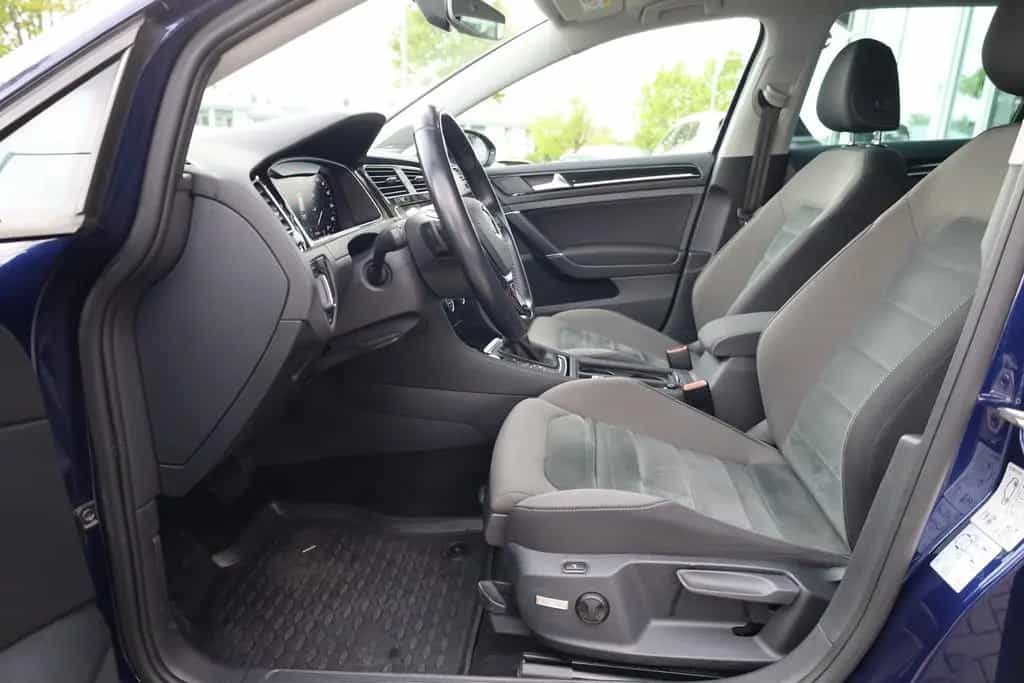 Volkswagen Golf VII 1.5 TSI R-Line Highline ACC Navi AHK 07/2019-photo-30