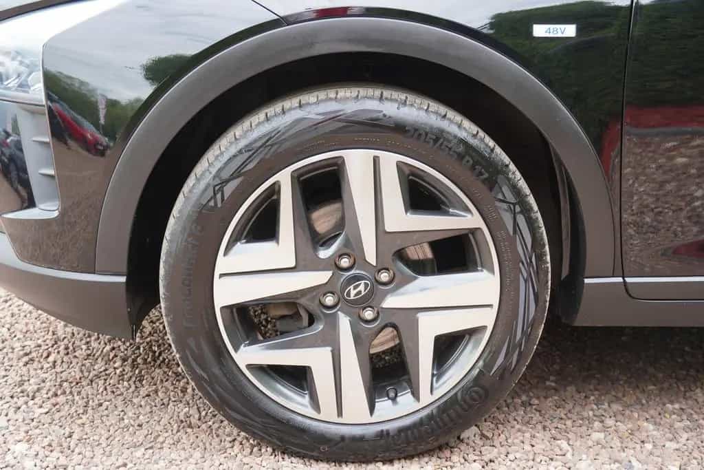 Hyundai BAYON 1.0 T-GDI Intro LED Navi Bose Spurhalte 05/2021-photo-7