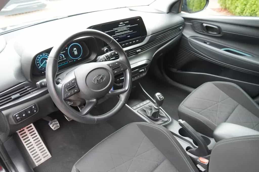 Hyundai BAYON 1.0 T-GDI Intro LED Navi Bose Spurhalte 05/2021-photo-8