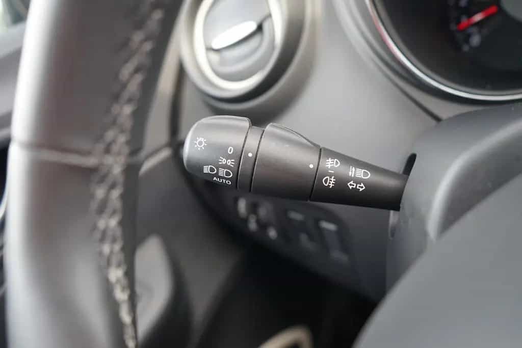 Renault Captur 1.2 TCE Intens Klimaaut. Navi Kamera DAB 01/2018-photo-19