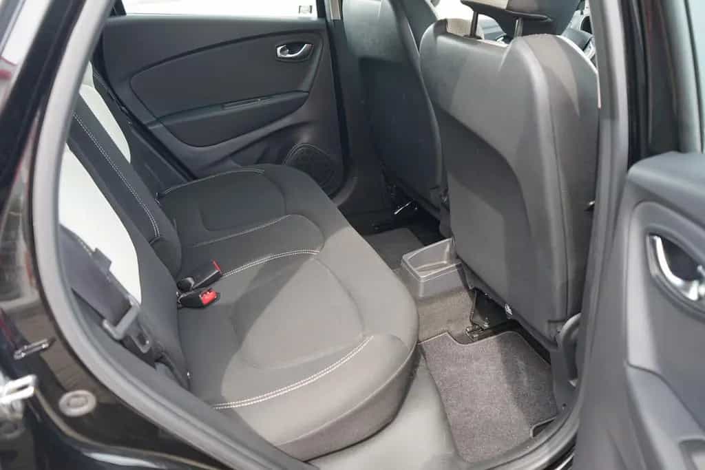 Renault Captur 1.2 TCE Intens Klimaaut. Navi Kamera DAB 01/2018-photo-8