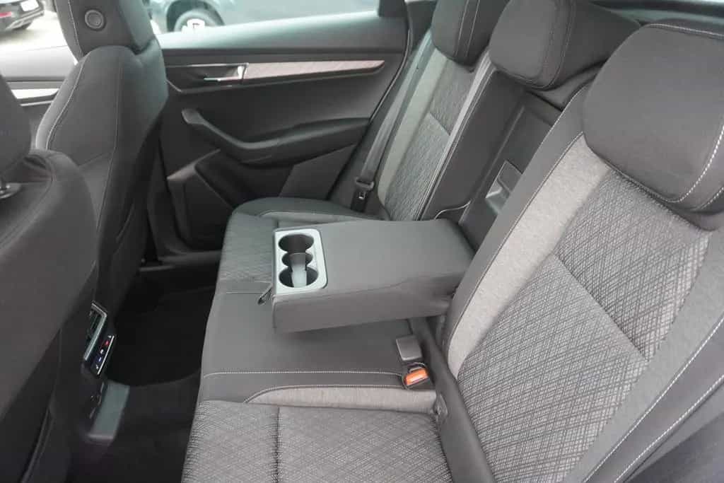 Skoda Karoq 1.5 TSI Style DSG LED Navi Schiebedach PDC 08/2022-photo-10
