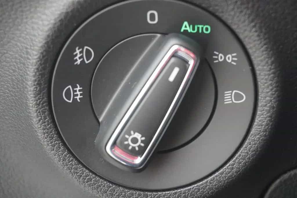 Skoda Karoq 1.5 TSI Style DSG LED Navi Schiebedach PDC 08/2022-photo-23
