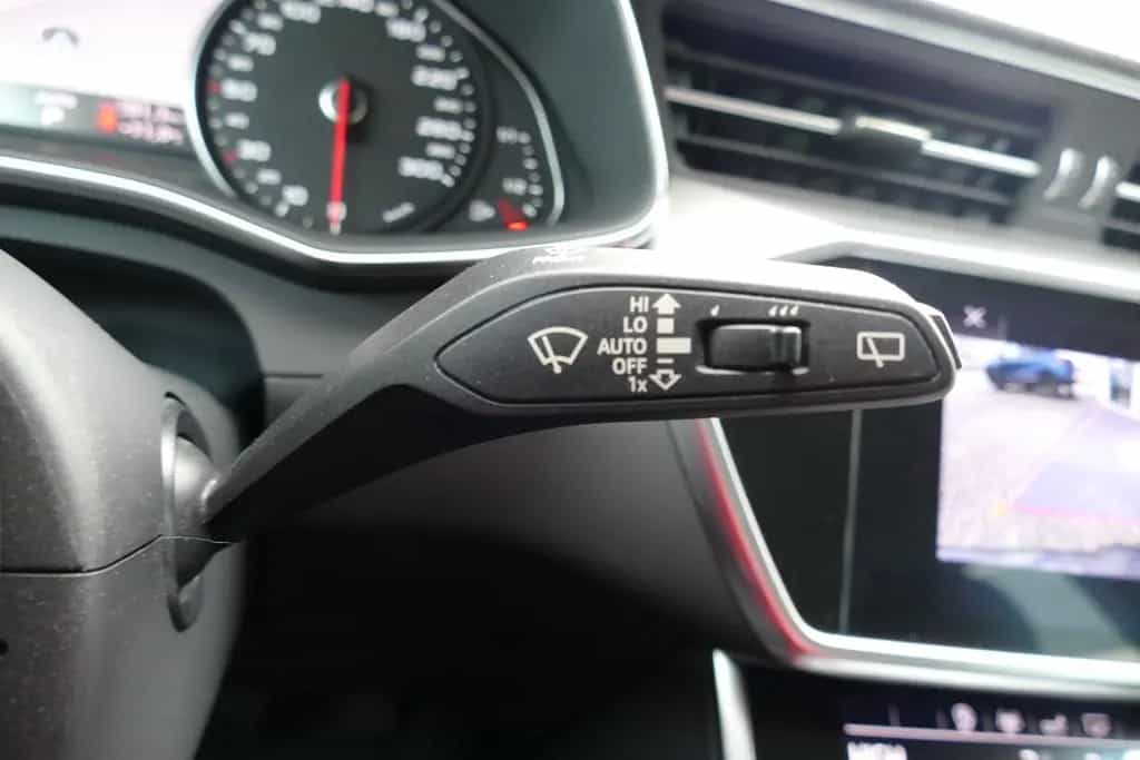 Audi A6 Avant 40 2.0 TDI Sport LED Navi ACC Kamera 02/2019-photo-11