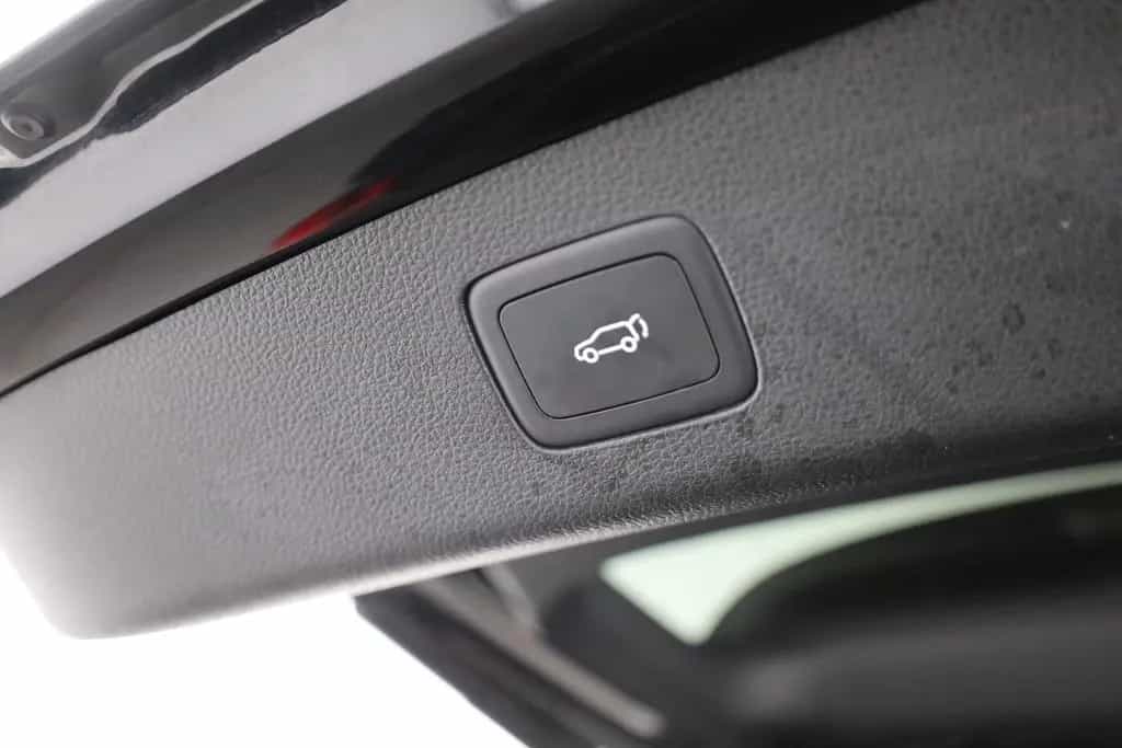 MG HS 1.5 T-GDI Luxury Aut. LED ACC Navi 360° Pano 03/2024-photo-24