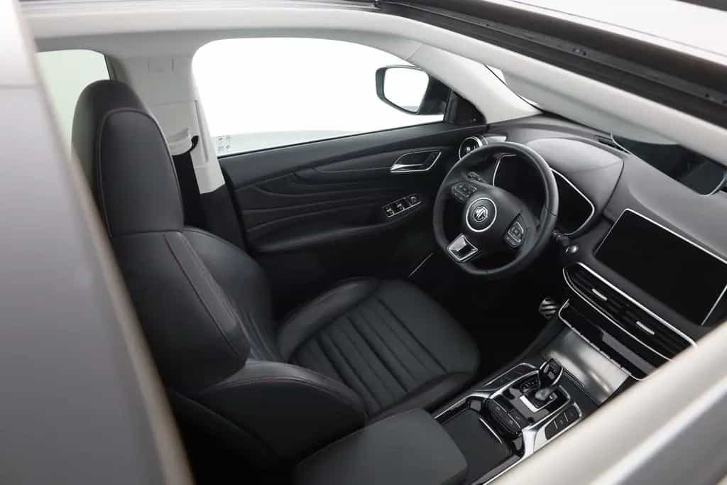 MG HS 1.5 T-GDI Luxury Aut. LED ACC Navi 360° Pano 03/2024-photo-25