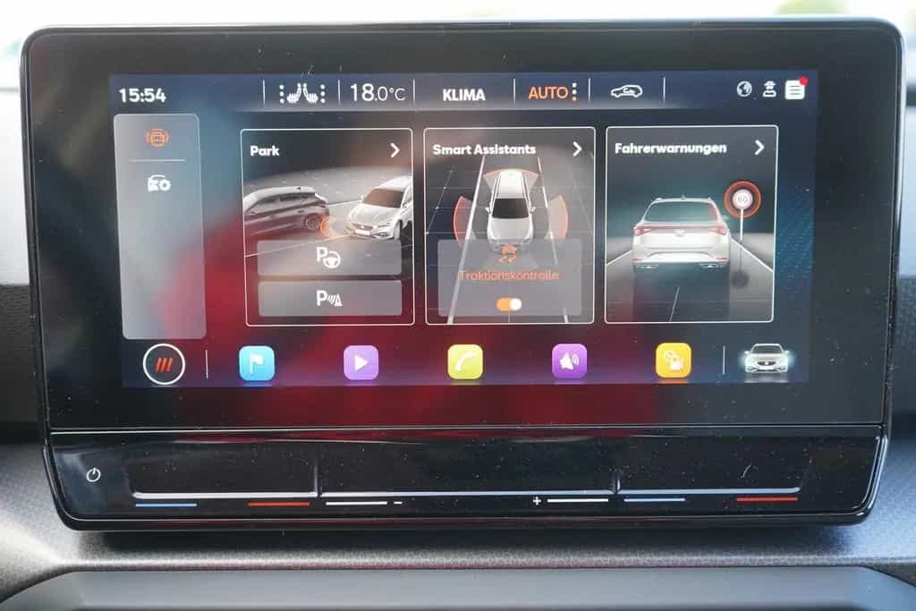 Seat Leon ST 1.5 TSI Style LED Navi Sitzheizung AHK 11/2020-photo-12