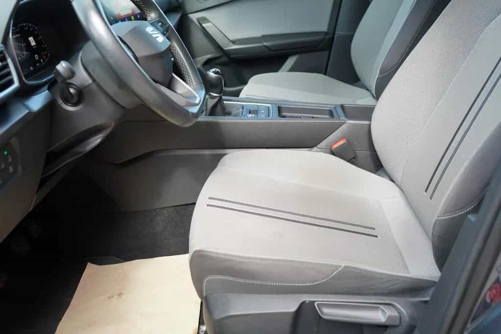 Seat Leon ST 1.5 TSI Style LED Navi Sitzheizung AHK 11/2020-photo-9