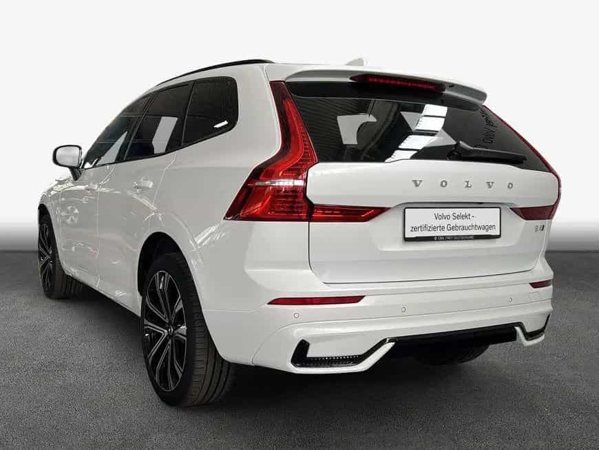 Volvo XC60 B4 AWD R-Design Aut Glasd 21'' HeadUp Stand 01/2022-photo-1