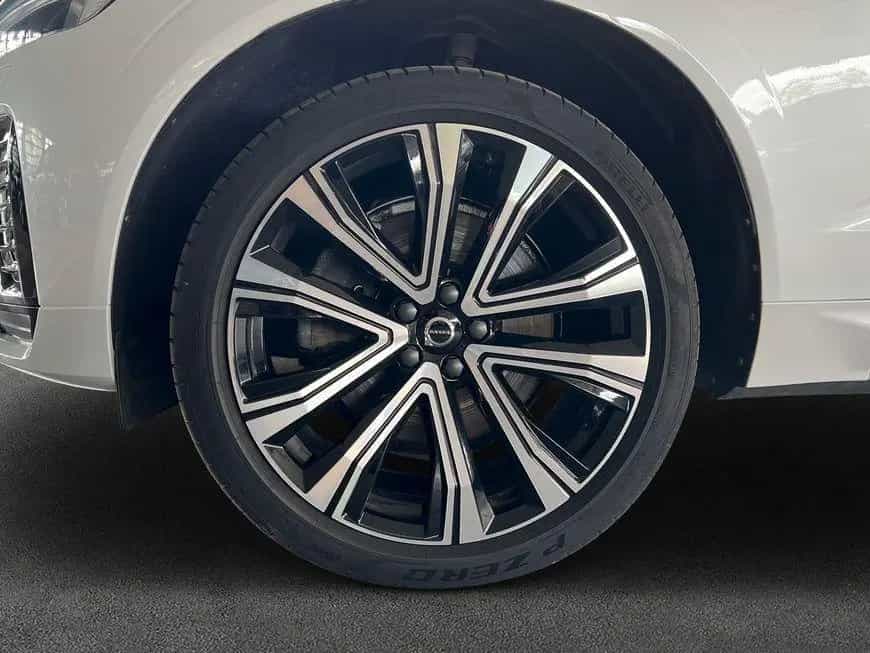 Volvo XC60 B4 AWD R-Design Aut Glasd 21'' HeadUp Stand 01/2022-photo-12