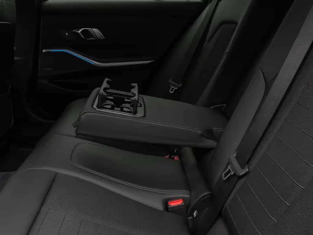 BMW 3 Series i xD Kamera HUD H/K ACC Komfort Alarm Sport 03/2023-photo-27
