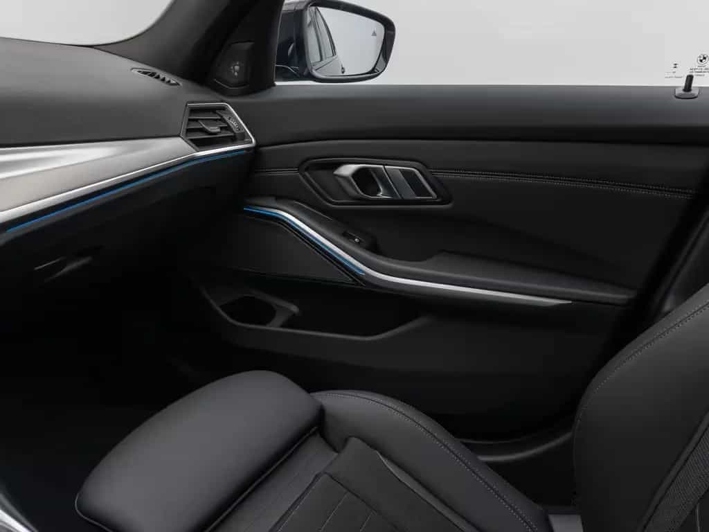 BMW 3 Series i xD Kamera HUD H/K ACC Komfort Alarm Sport 03/2023-photo-32