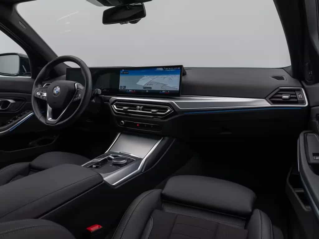 BMW 3 Series i xD Kamera HUD H/K ACC Komfort Alarm Sport 03/2023-photo-39