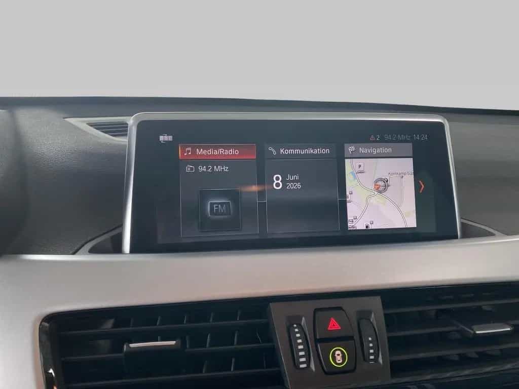 BMW X1 xDrive 18d Aut. Navi Parkassistent LED Sports 06/2020-photo-10