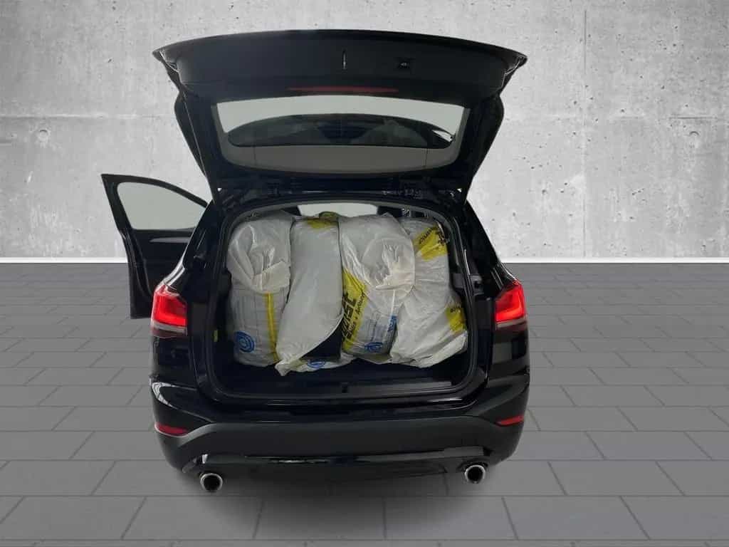 BMW X1 xDrive 18d Aut. Navi Parkassistent LED Sports 06/2020-photo-13