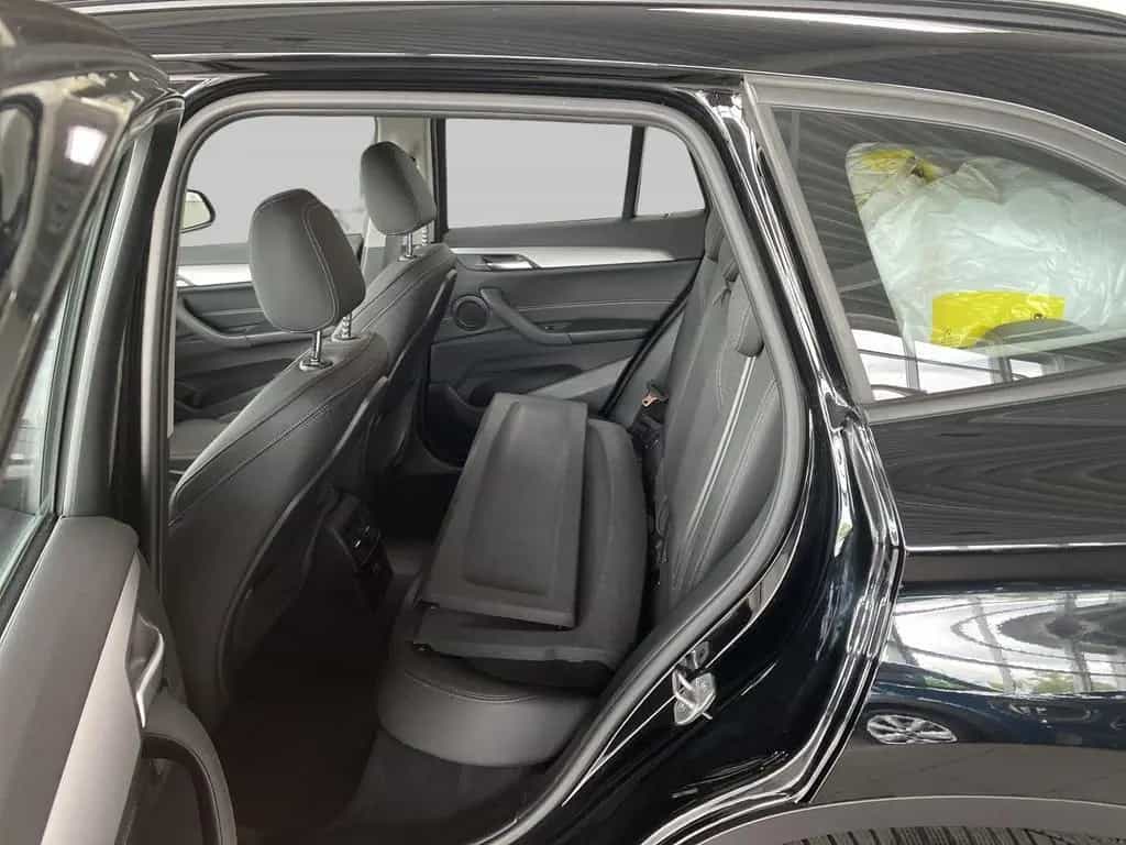 BMW X1 xDrive 18d Aut. Navi Parkassistent LED Sports 06/2020-photo-7