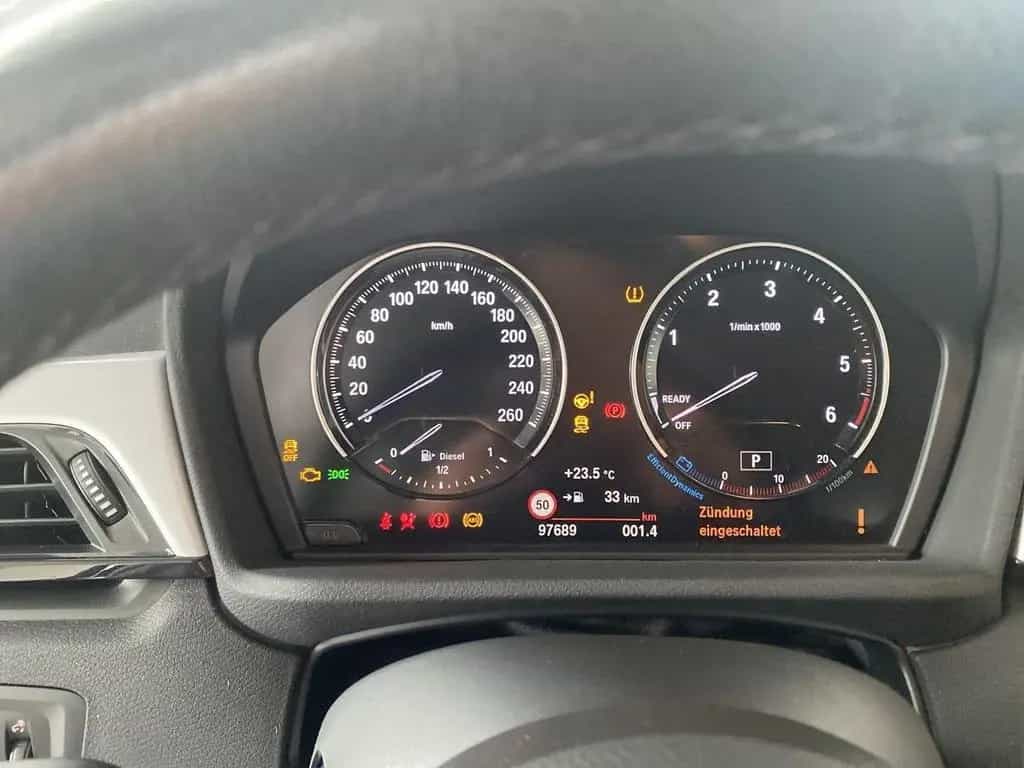 BMW X1 xDrive 18d Aut. Navi Parkassistent LED Sports 06/2020-photo-9