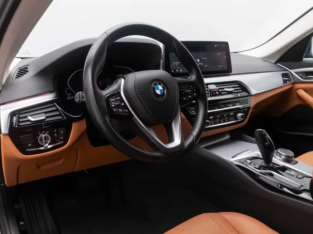BMW 5 Series d Sport Komfort DAB Kamera 4xKlima Alarm 11/2022-photo-20