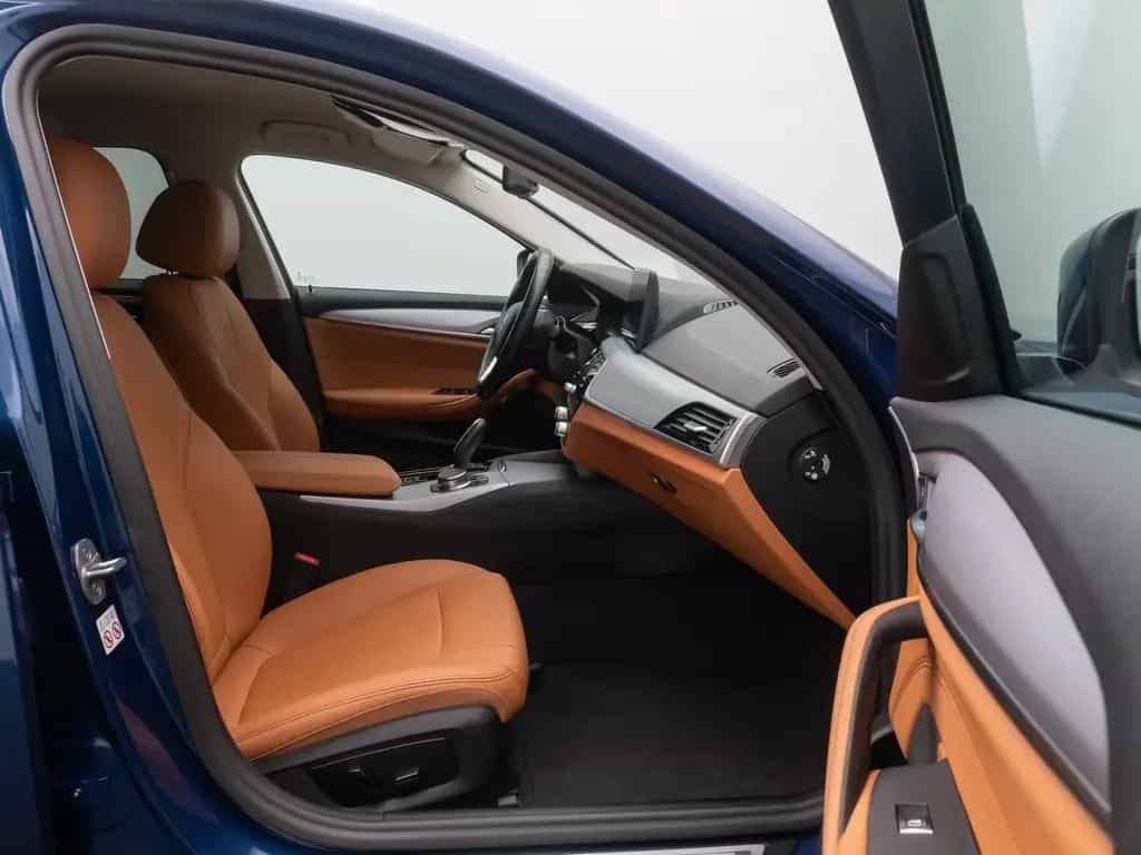 BMW 5 Series d Sport Komfort DAB Kamera 4xKlima Alarm 11/2022-photo-24