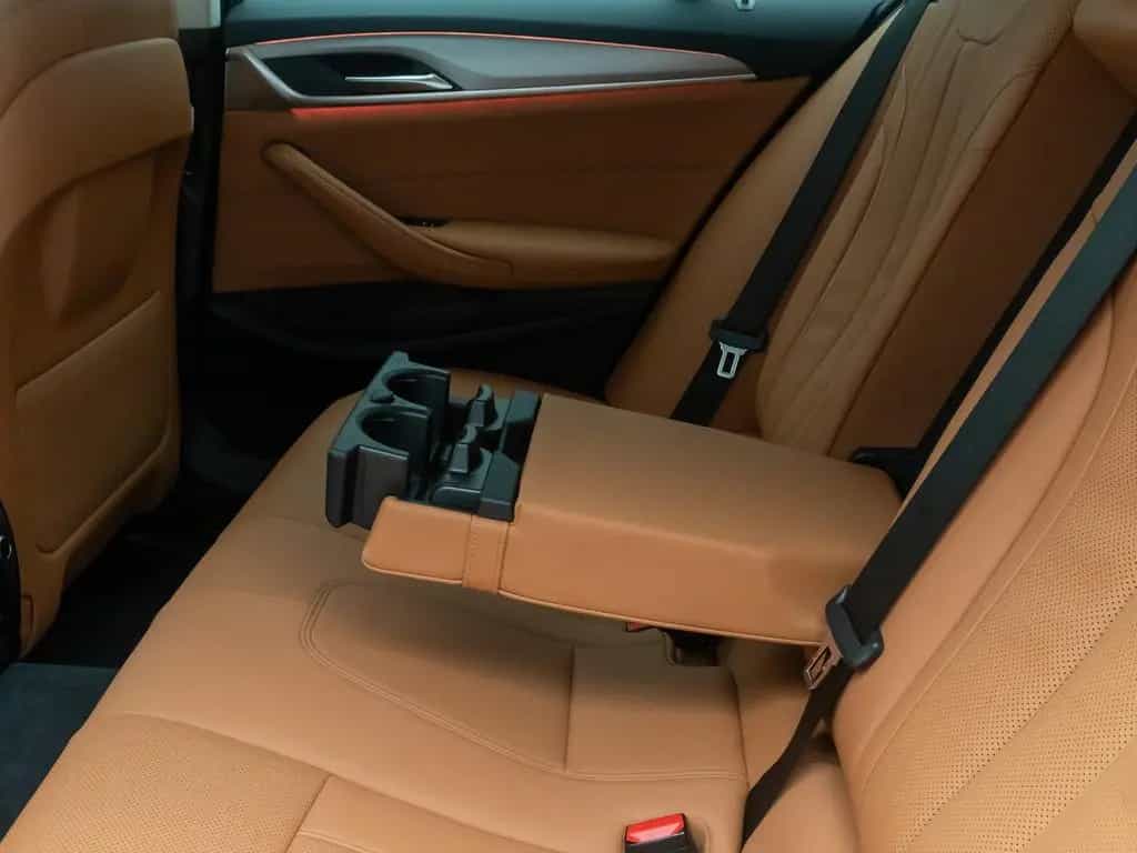 BMW 5 Series d Sport Komfort DAB Kamera 4xKlima Alarm 11/2022-photo-27