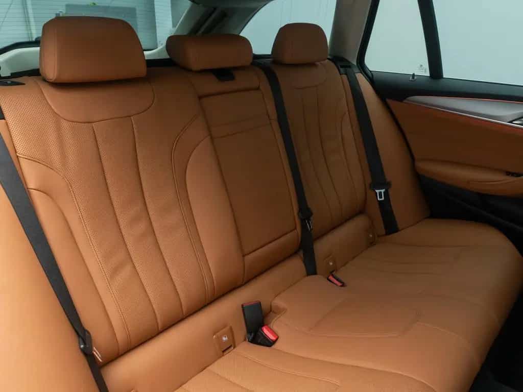 BMW 5 Series d Sport Komfort DAB Kamera 4xKlima Alarm 11/2022-photo-29