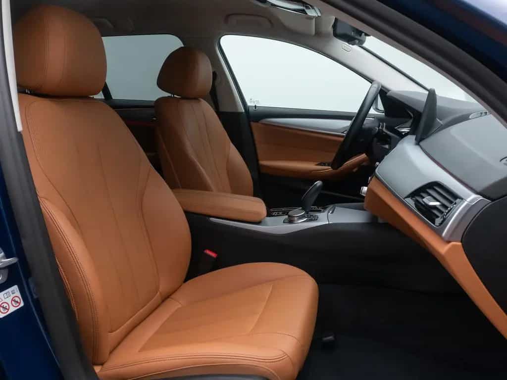 BMW 5 Series d Sport Komfort DAB Kamera 4xKlima Alarm 11/2022-photo-35