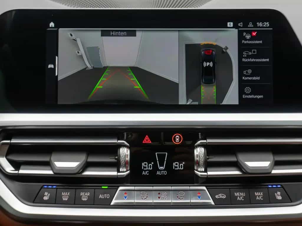 BMW M4 Competition xD 360°HUD H/K DAB Laser Klimasit 07/2022-photo-28