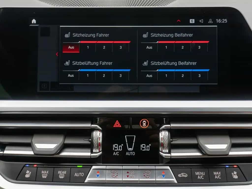 BMW M4 Competition xD 360°HUD H/K DAB Laser Klimasit 07/2022-photo-29